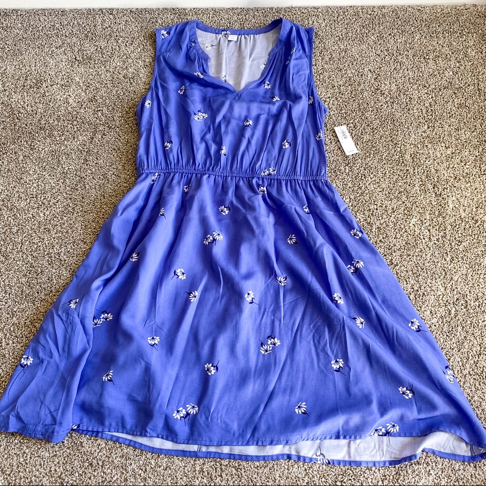 Old Navy blue floral midi dress